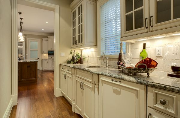 Butlers Pantry Installation in Lufkin